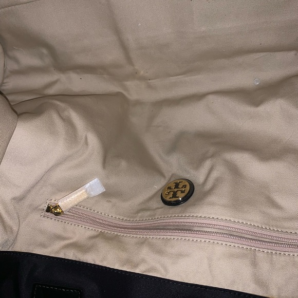NEVER USED TORY BURCH TOTE - Picture 4 of 5